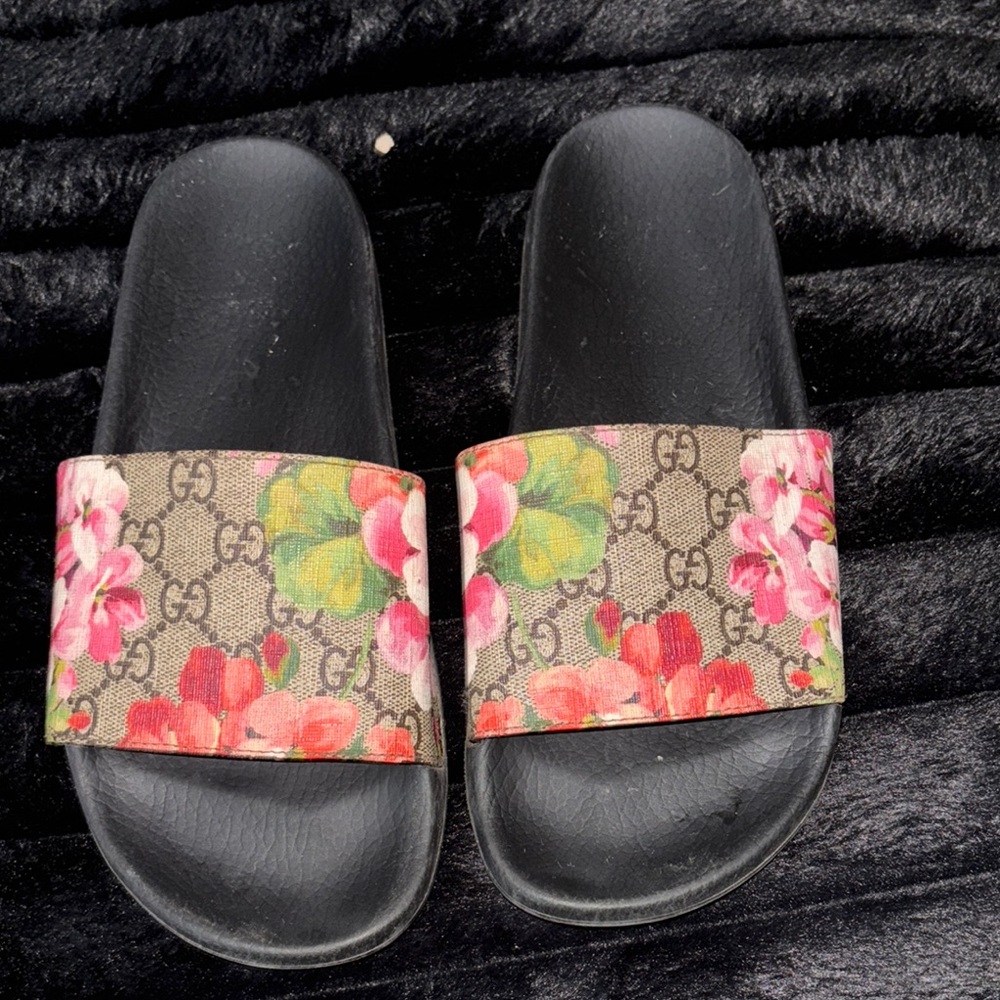 Gucci Black Floral Slides